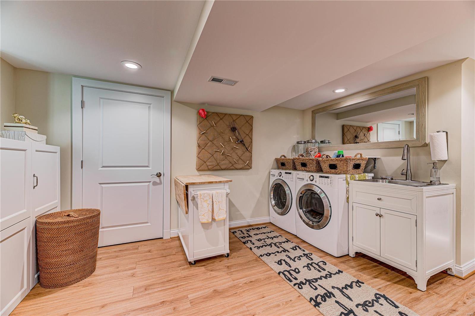 Alexander Russell - Residential