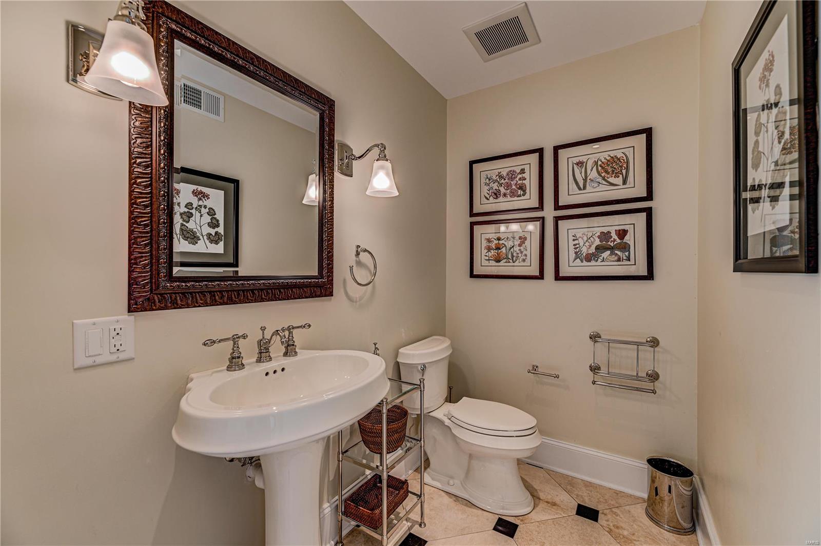 Alexander Russell - Residential