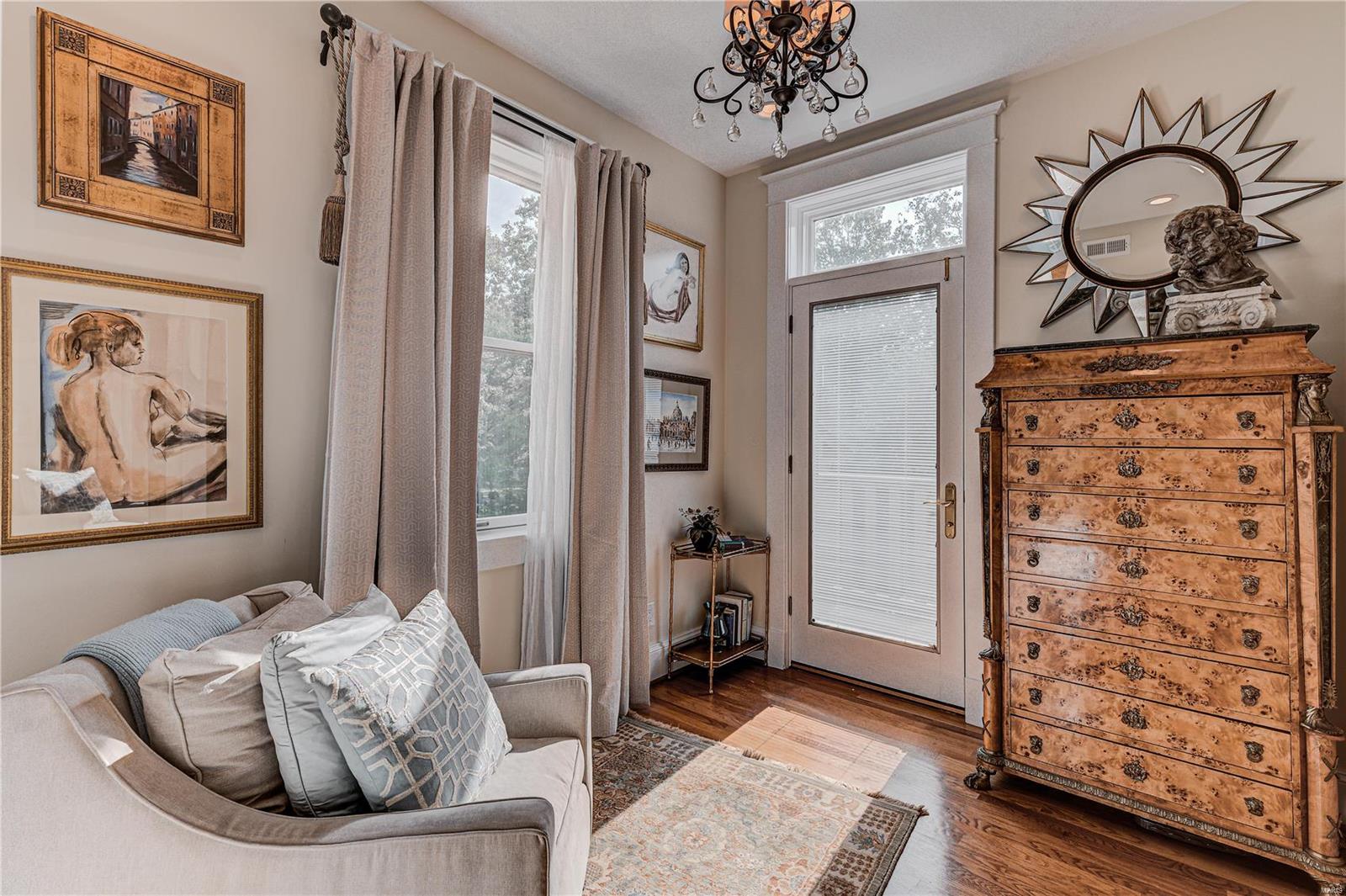 Alexander Russell - Residential