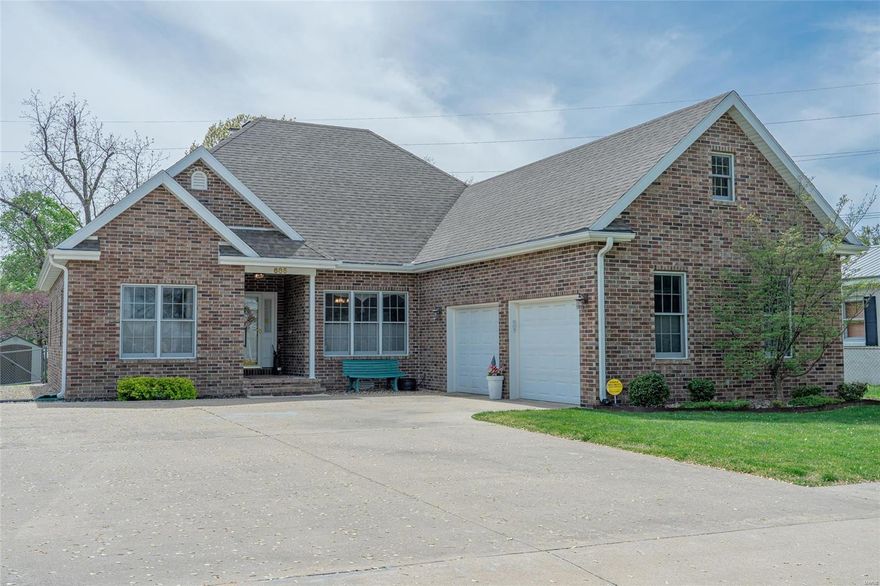 BACK ON MARKET! Buyer's loss is your gain. This wonderfully kept, all brick one-owner home has been meticulously cared for a it really shows! Built in 1998 & conveniently located in the center of Lebanon, it offers over 2,200 sf, 3 bed & 2 full baths on the main level, & a great bonus space/4th bed on the upper level. The master suite is spacious w/ lots of natural light, & the master bath boasts so many perks…double sinks & vanity, whirlpool tub, separate shower, TONS of built-in storage, & walk-in closet. The kitchen features desirable white cabinetry w/ all appliances included, along w/ a breakfast nook which leads to a large screened-in back porch, perfect to enjoy your coffee each morning. Perks like 9’ ceilings throughout, fireplace, split bedroom floor plan, lots of handicap accessibility, & tons of closet space make this home a real gem! Outside, you’ll appreciate the well-landscaped yard, fully fenced backyard, & shed. Book your showing quickly on this one….it won’t last long! Some Accessible Features