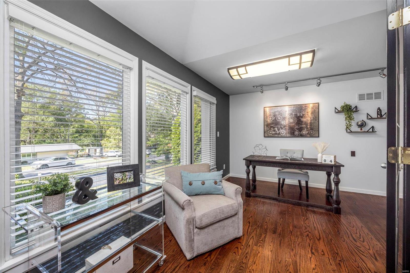 Meadowbrook Country Club Estates - Residential