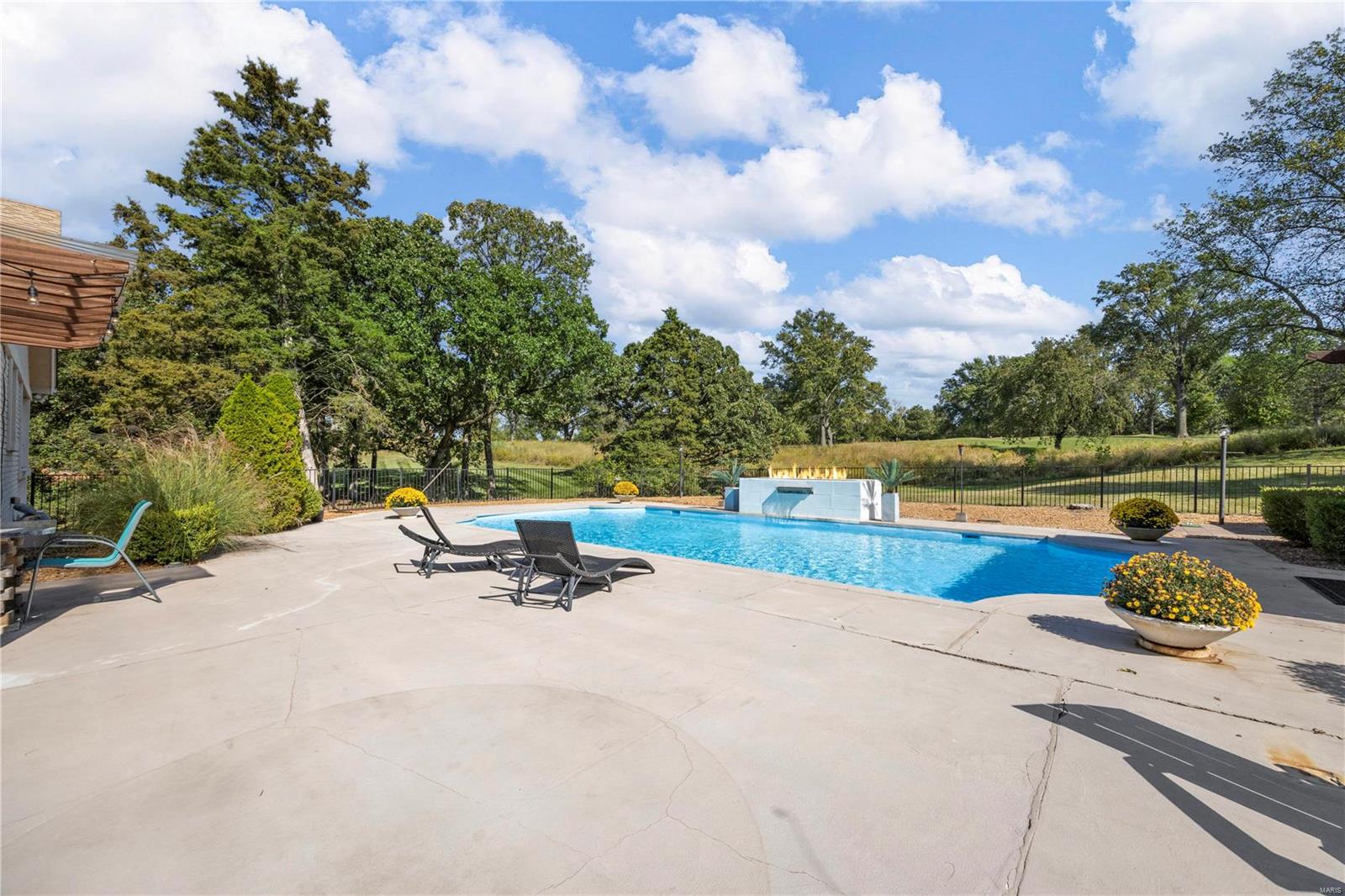 Meadowbrook Country Club Estates - Residential