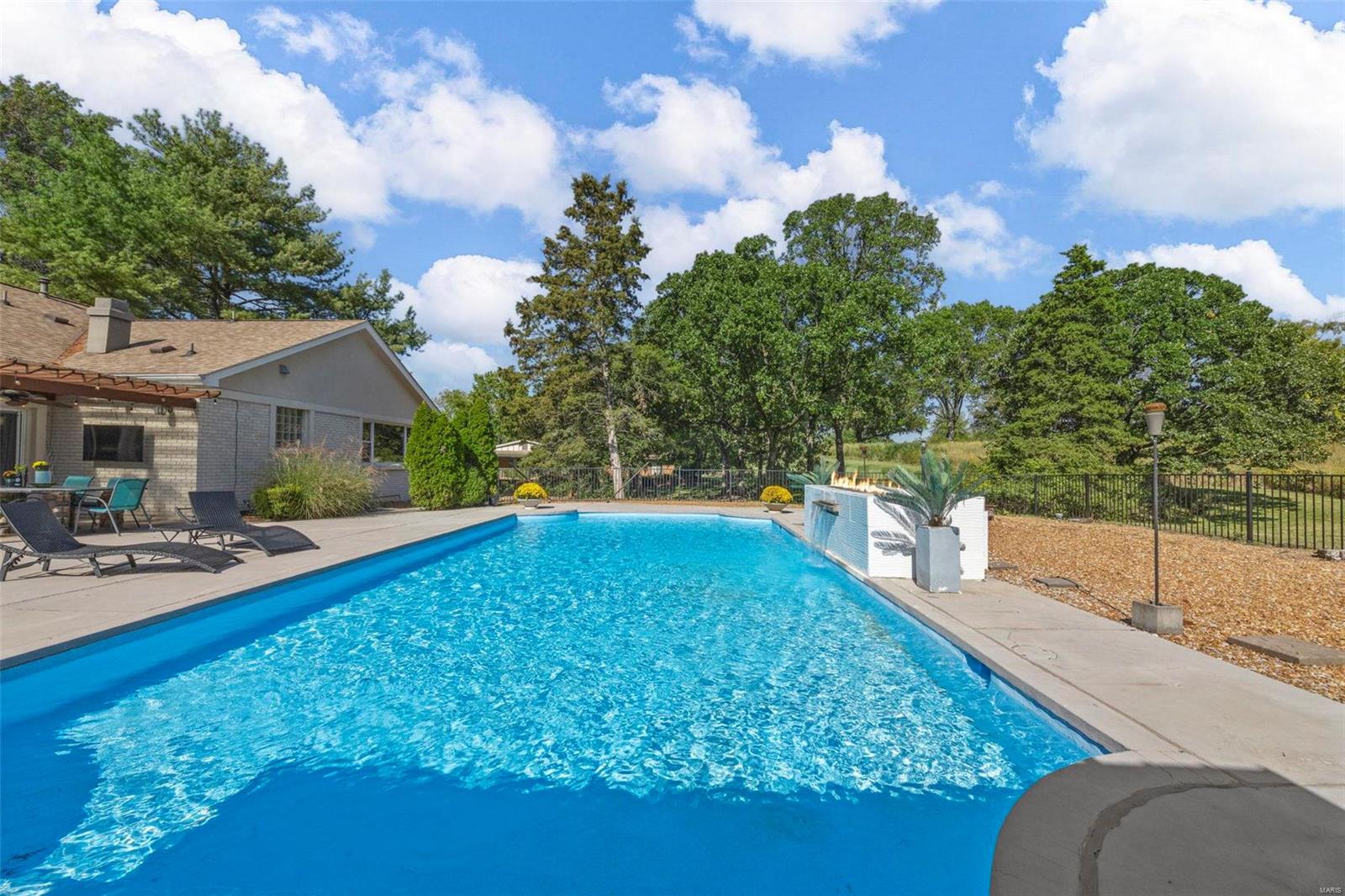 Meadowbrook Country Club Estates - Residential