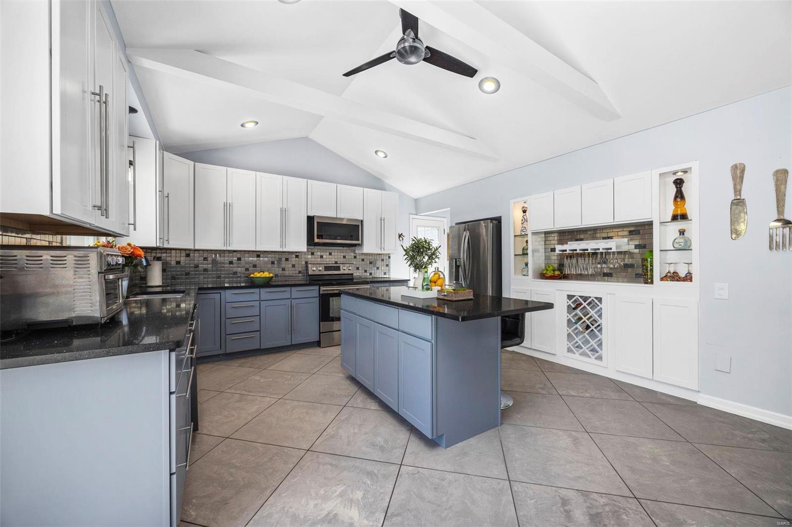 Meadowbrook Country Club Estates - Residential