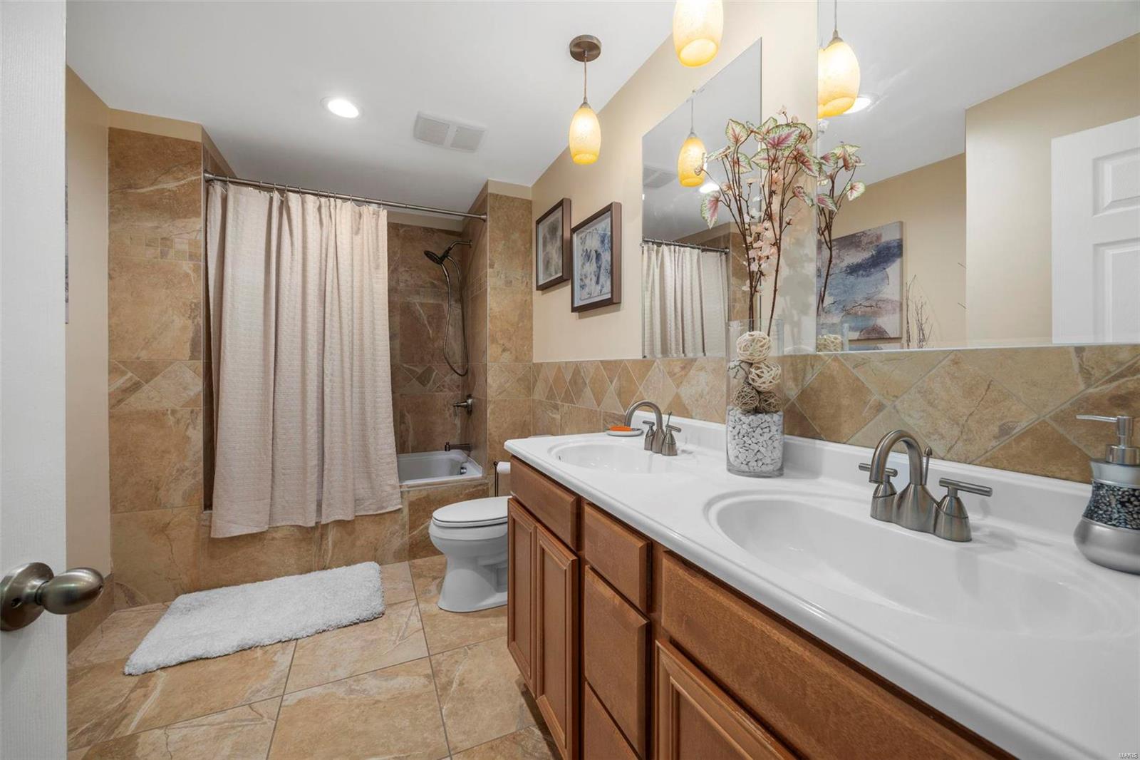 Meadowbrook Country Club Estates - Residential