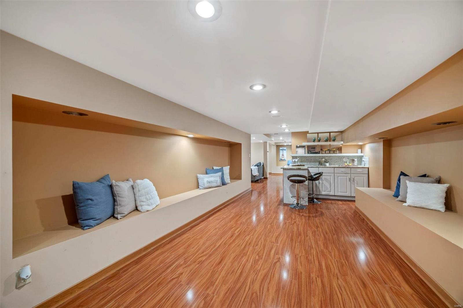 Meadowbrook Country Club Estates - Residential