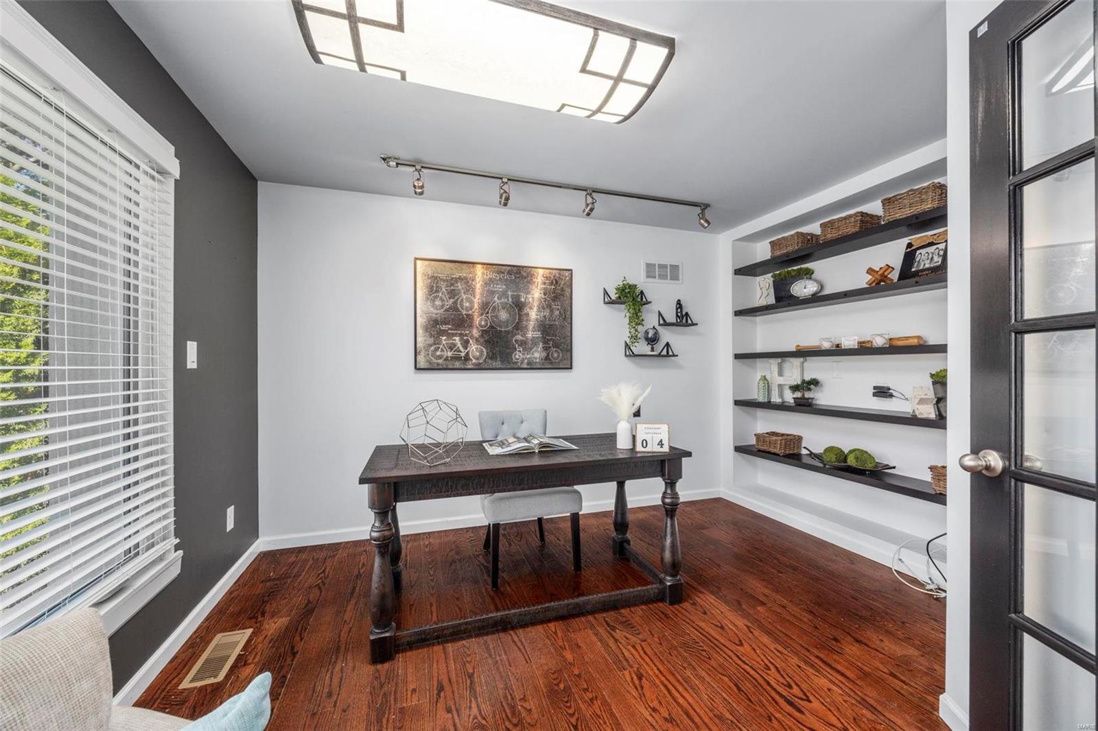 Meadowbrook Country Club Estates - Residential