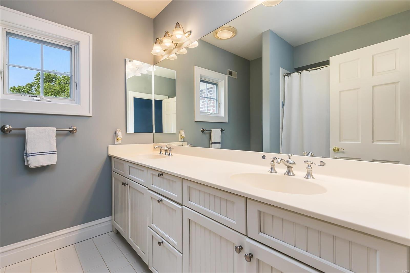 Davis Place - Residential