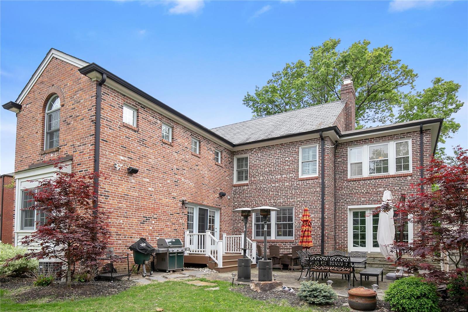 Davis Place - Residential