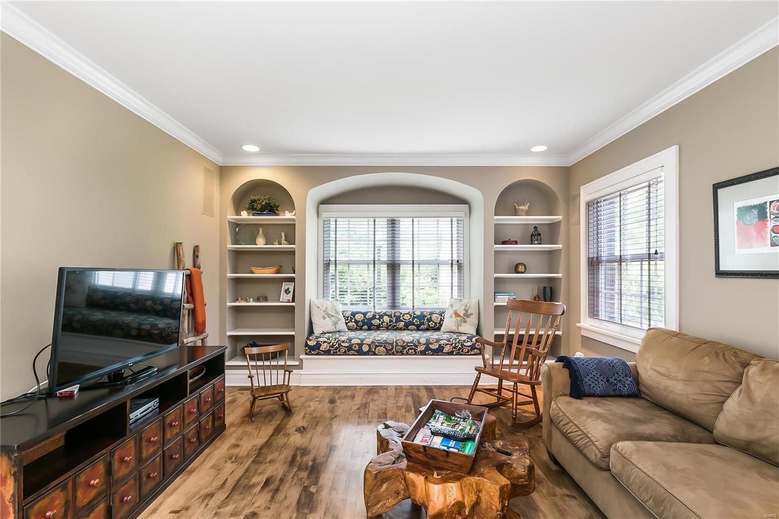 Davis Place - Residential