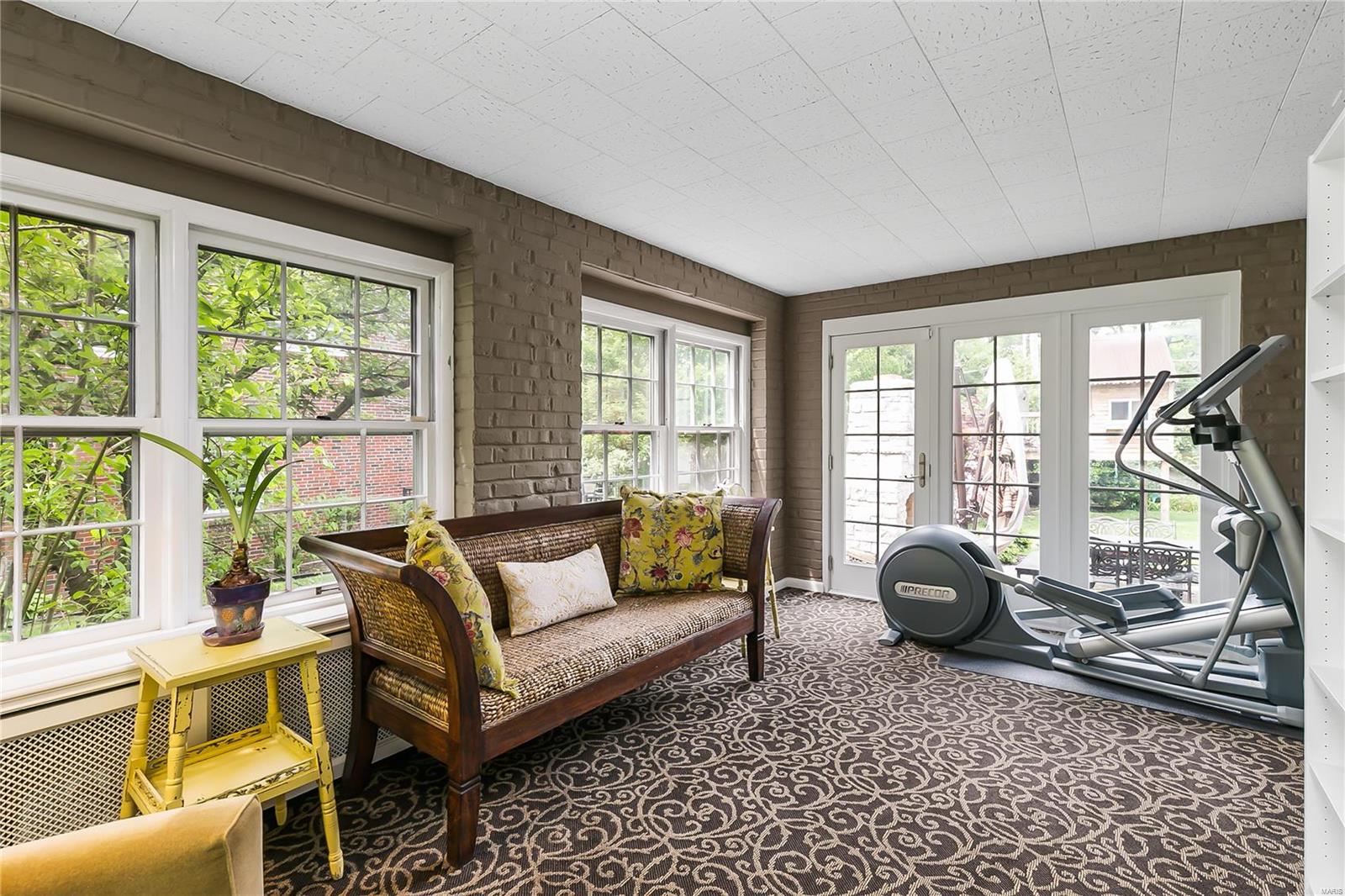 Davis Place - Residential