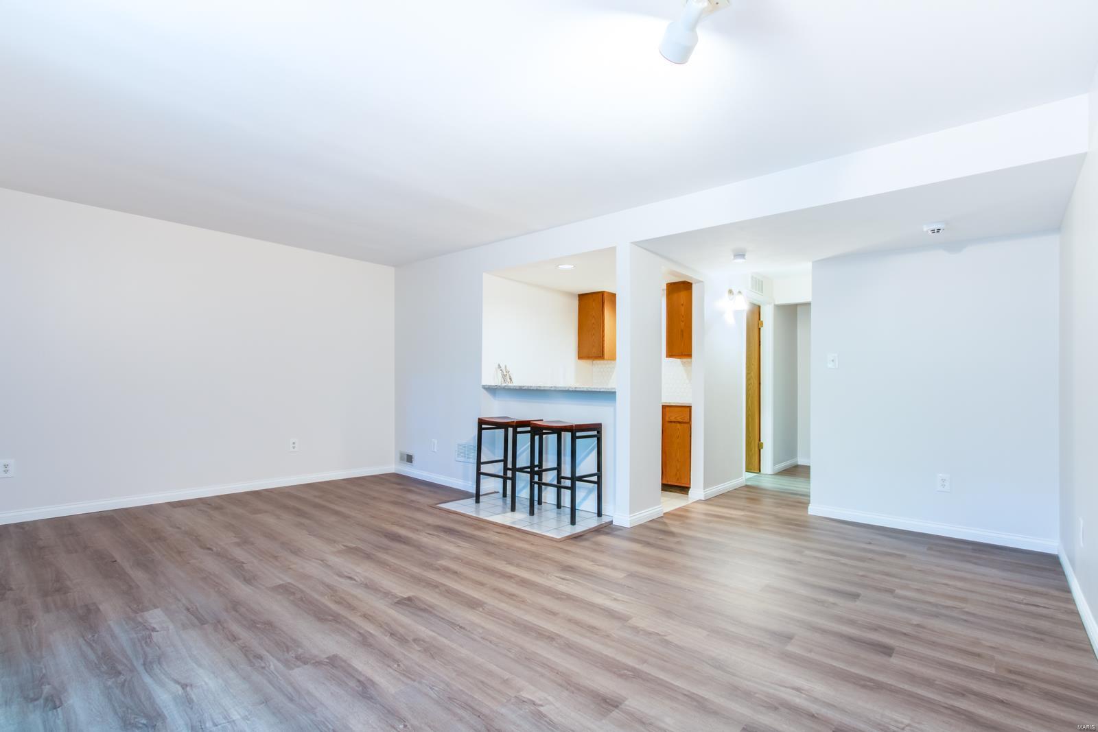 Treetop Condo Condo - Residential