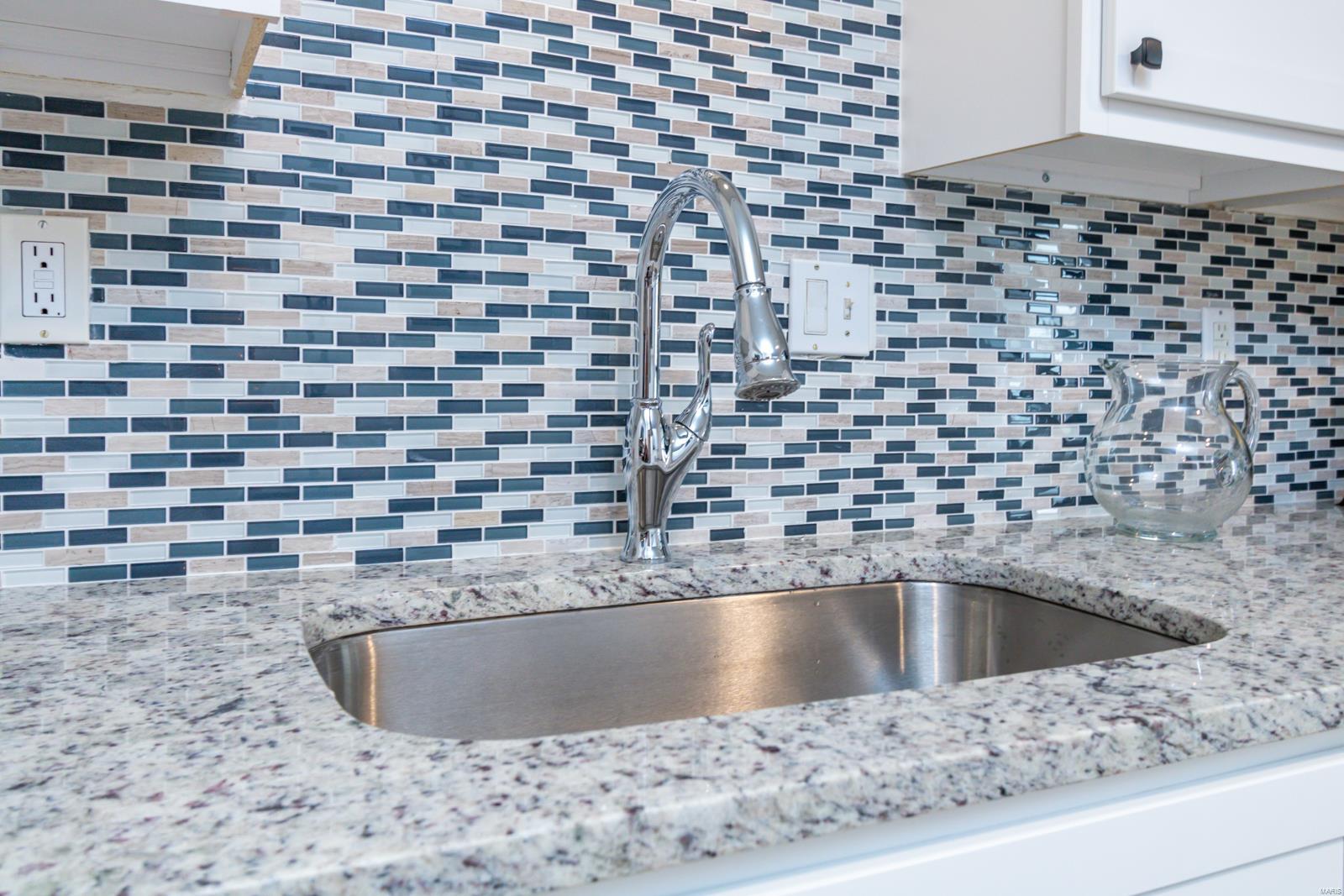 Treetop Condo Condo - Residential