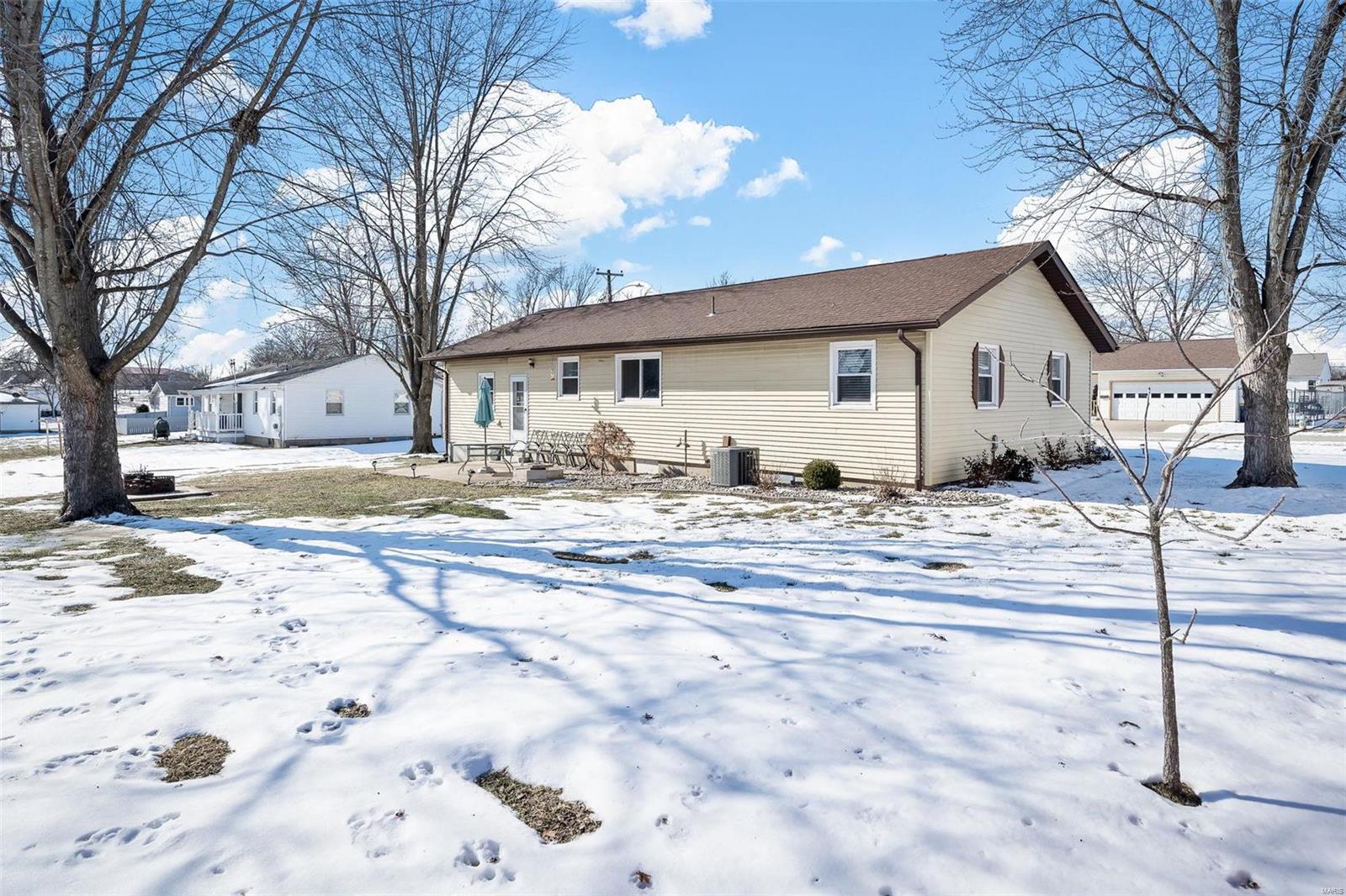 Warrenton, Missouri 63383, United States, 2 Bedrooms Bedrooms, ,2 BathroomsBathrooms,Residential,Pending,15665