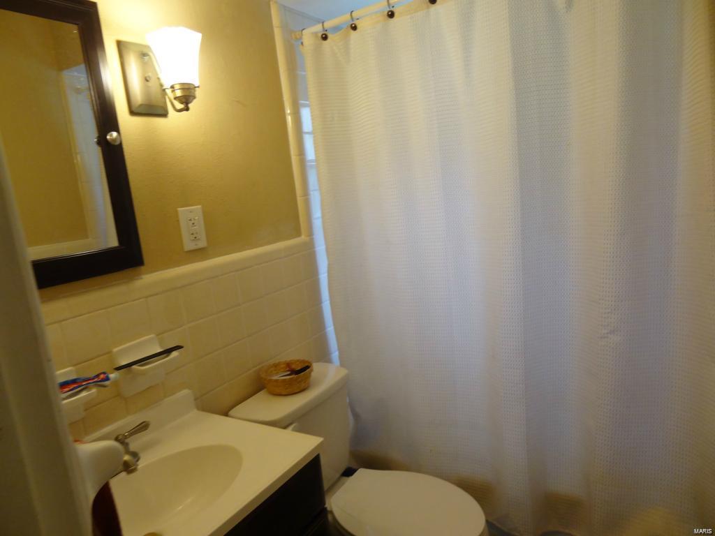 Webster Oaks - Residential Lease
