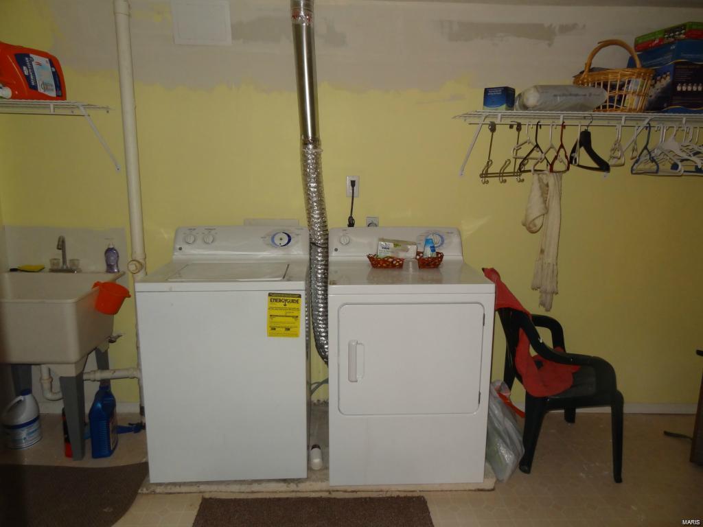 Webster Oaks - Residential Lease