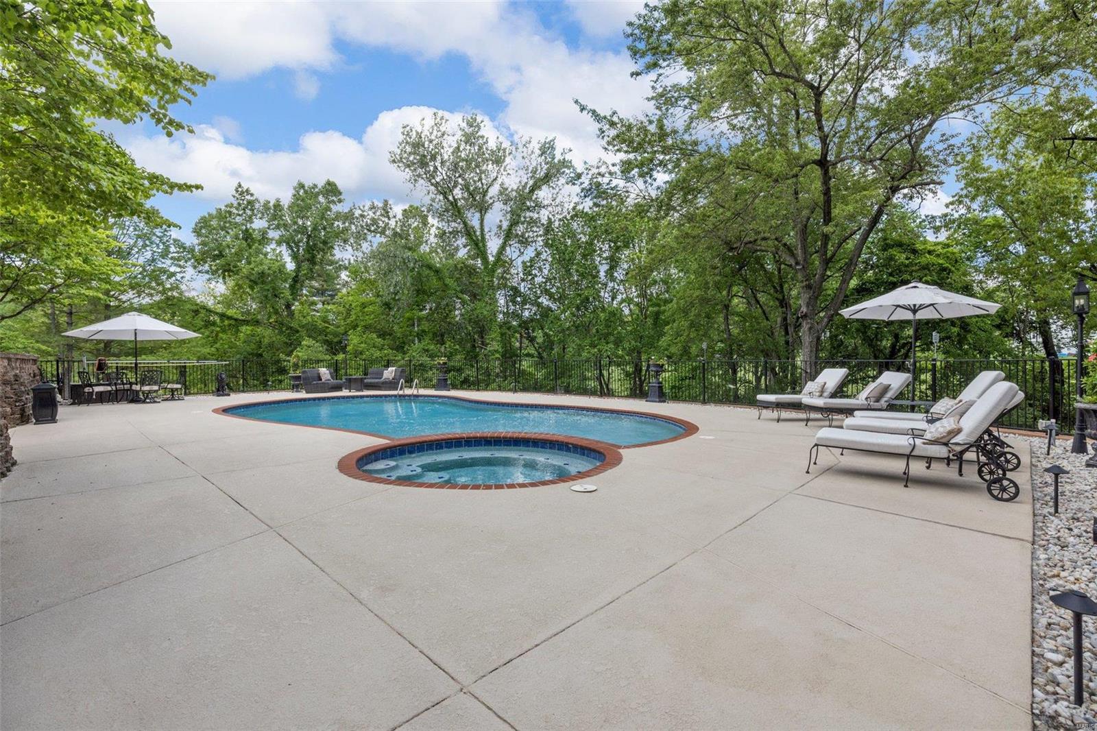 Dunhill Farm - Residential