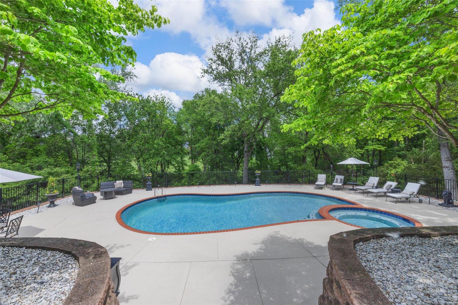 Dunhill Farm - Residential