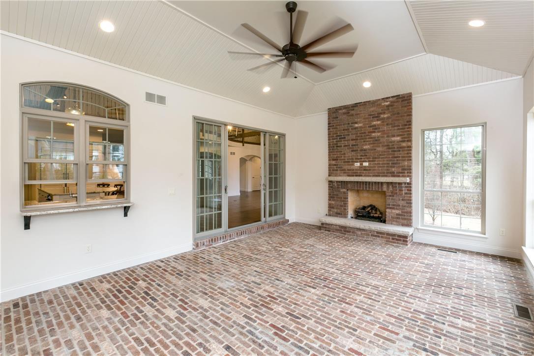 Frontenac Forest - Residential