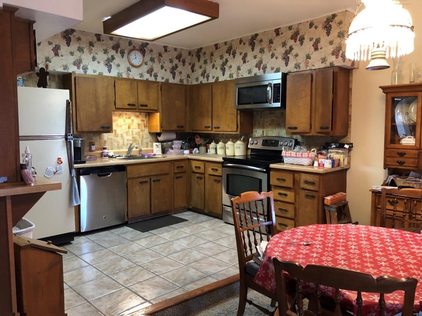 Lafayette Square - Commercial Sale