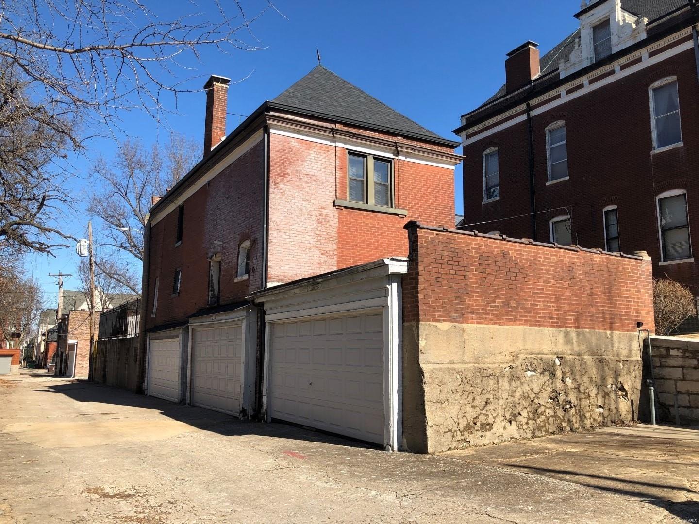Lafayette Square - Commercial Sale