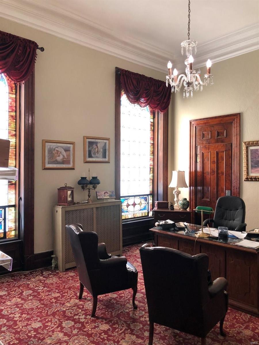 Lafayette Square - Commercial Sale