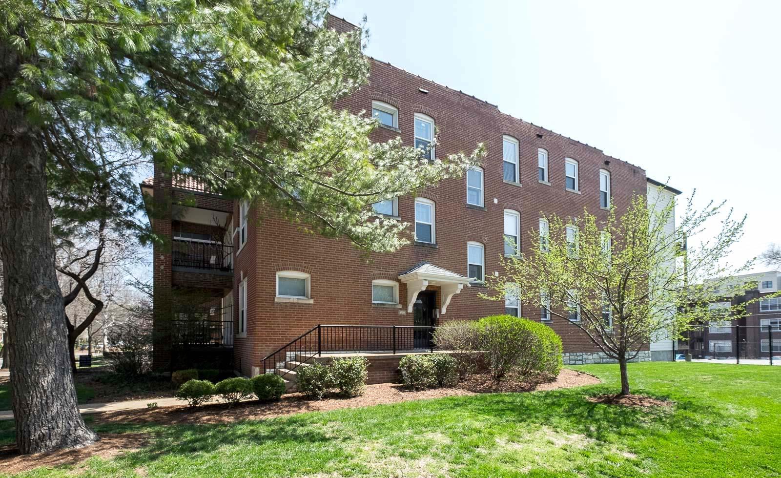 DeBaliviere Place - Residential