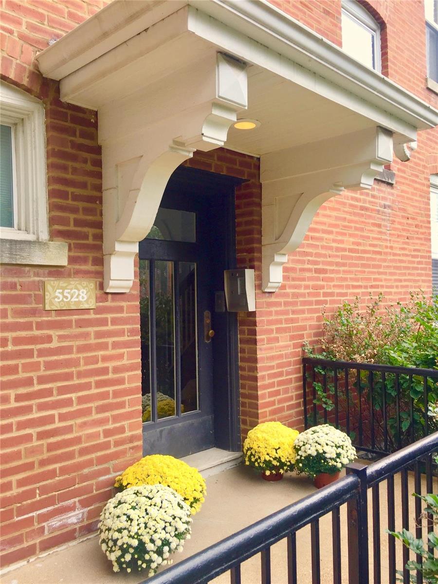 DeBaliviere Place - Residential