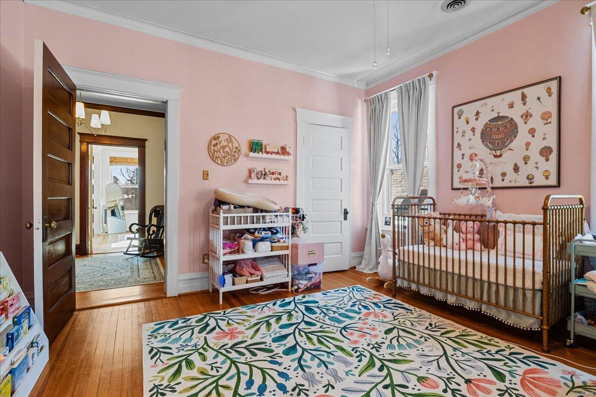 Shaws Flora Blvd - Residential