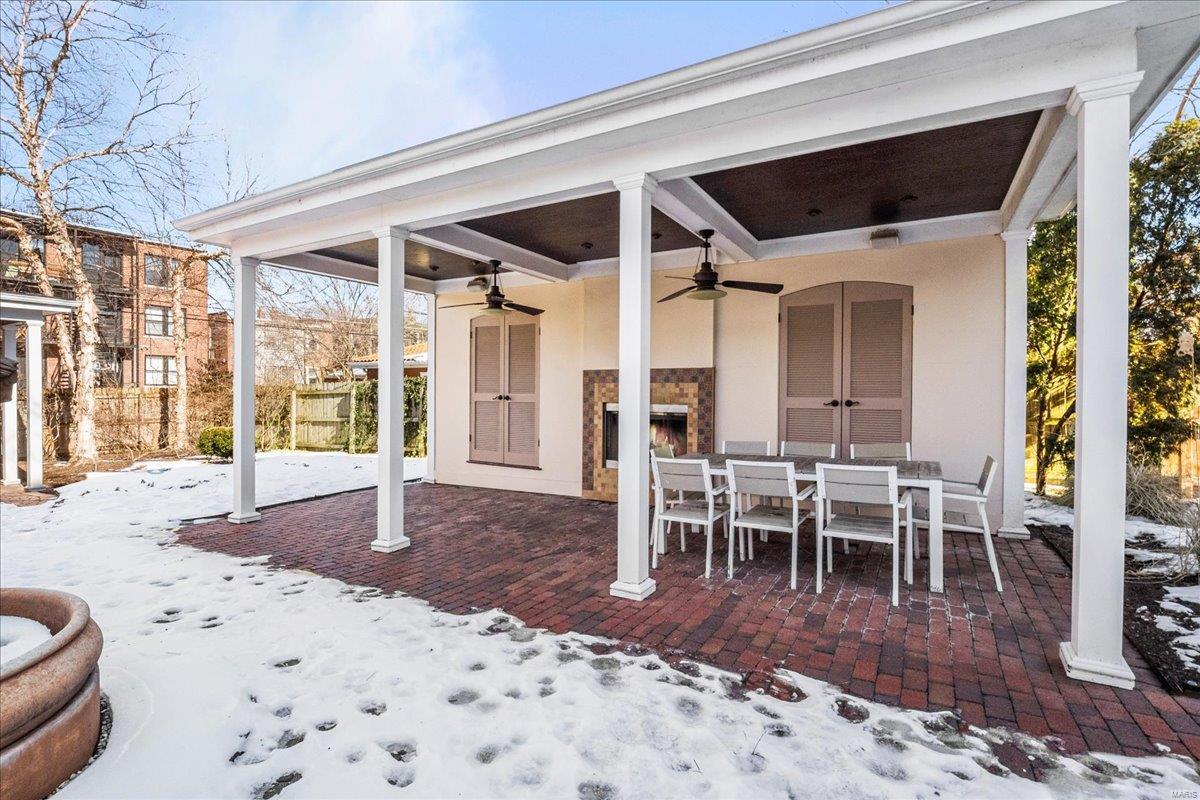 Shaws Flora Blvd - Residential