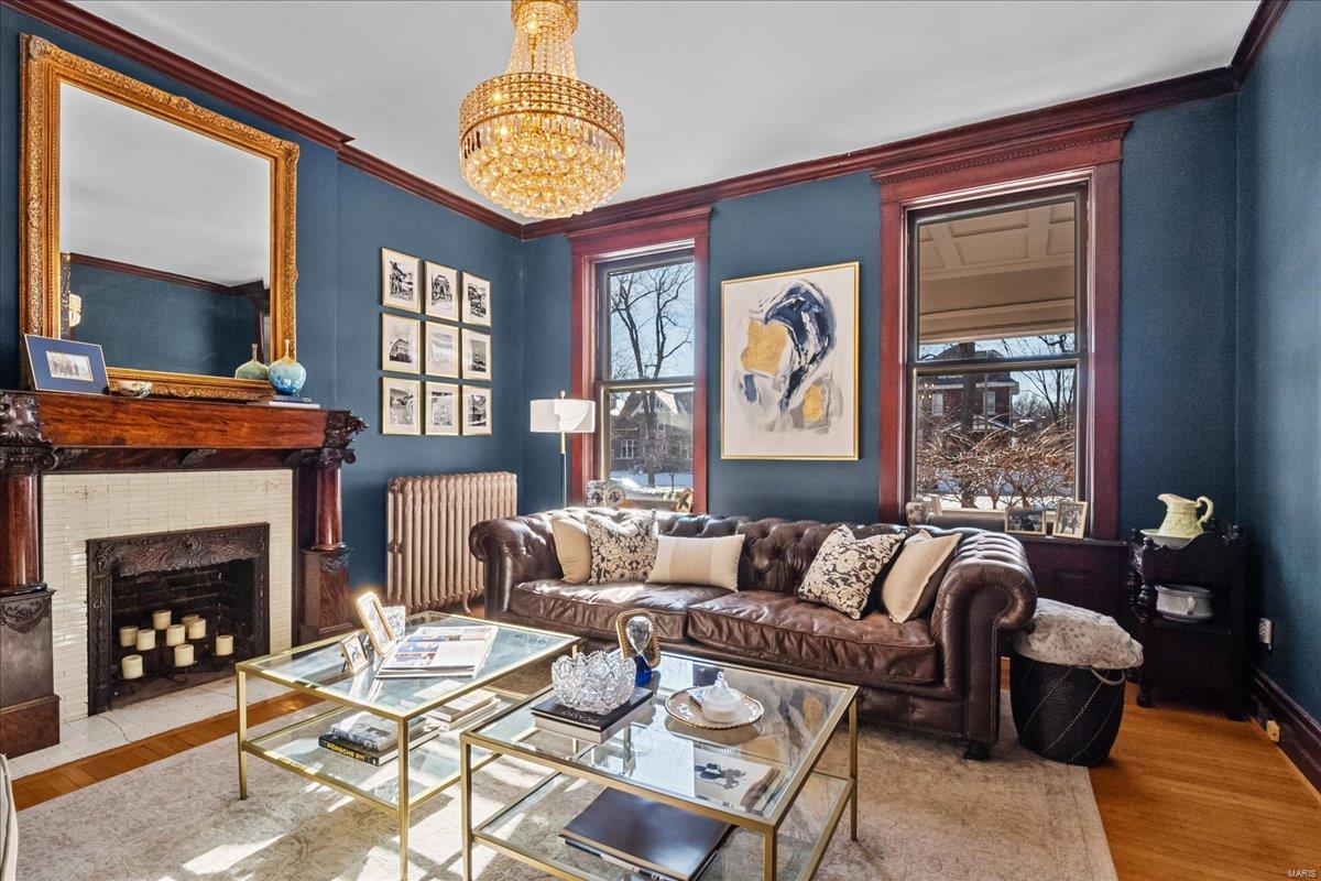 Shaws Flora Blvd - Residential