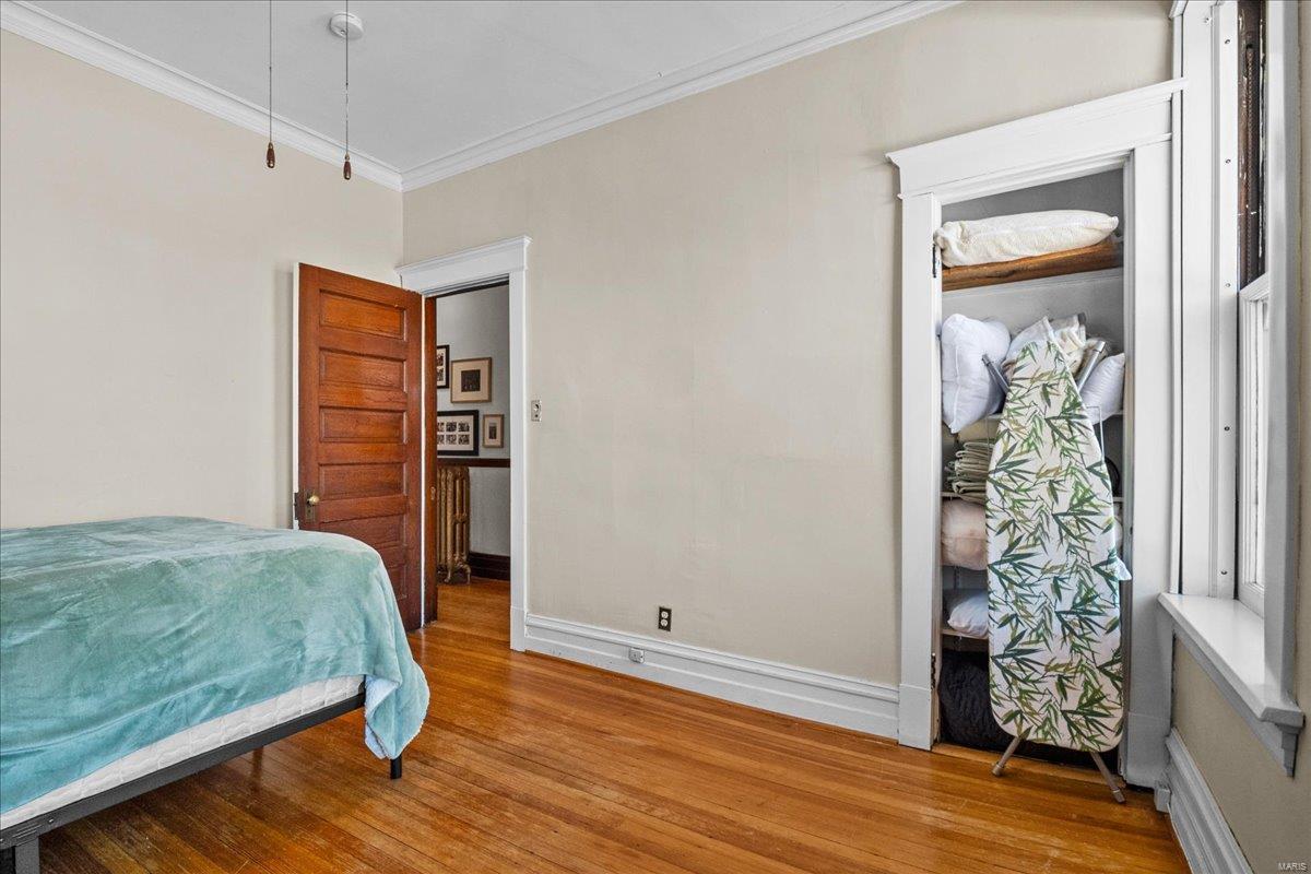 Shaws Flora Blvd - Residential