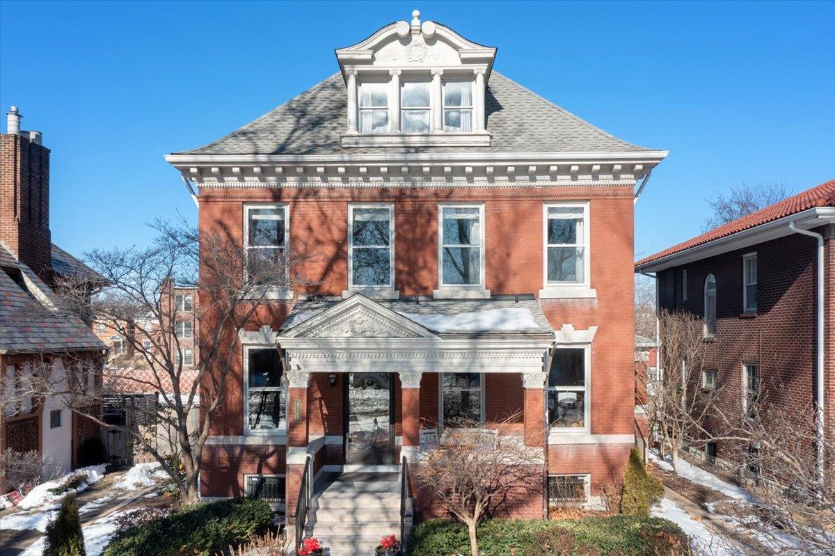 Shaws Flora Blvd - Residential