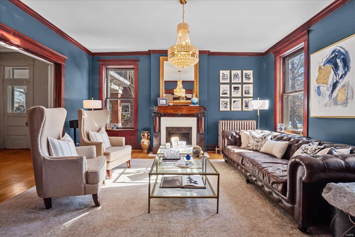 Shaws Flora Blvd - Residential