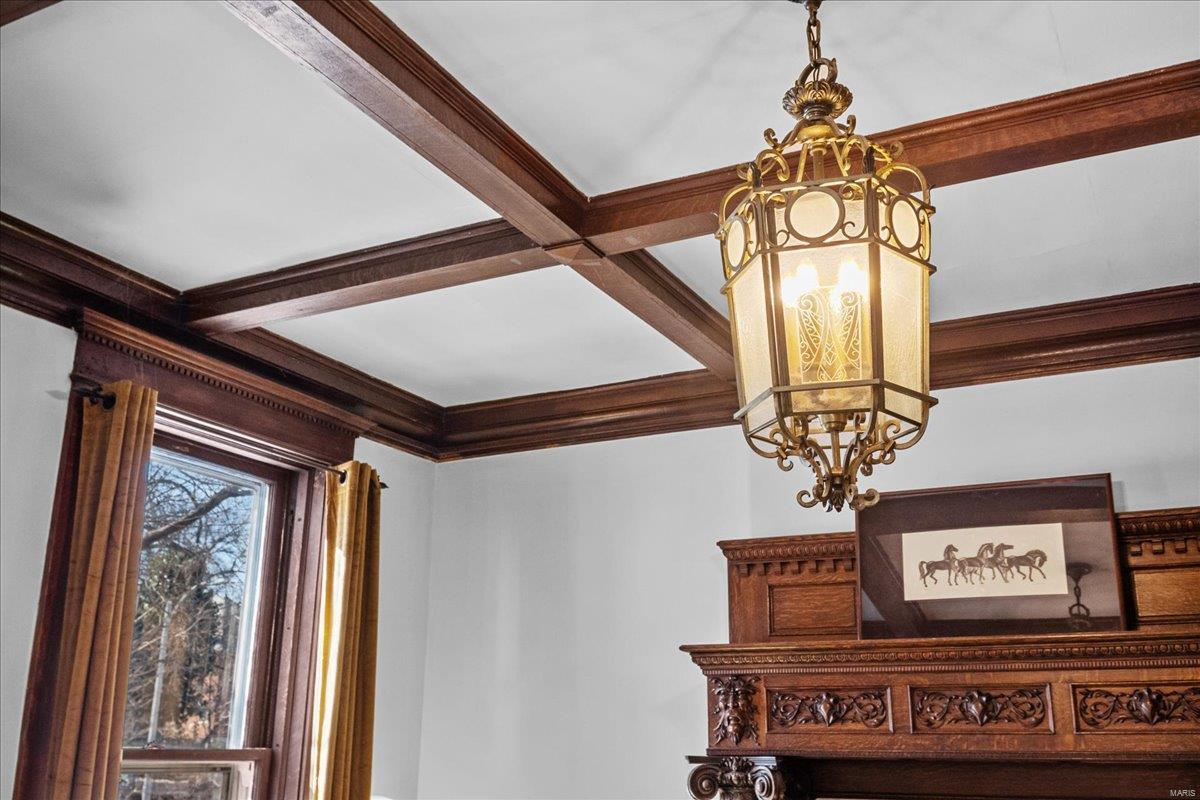 Shaws Flora Blvd - Residential