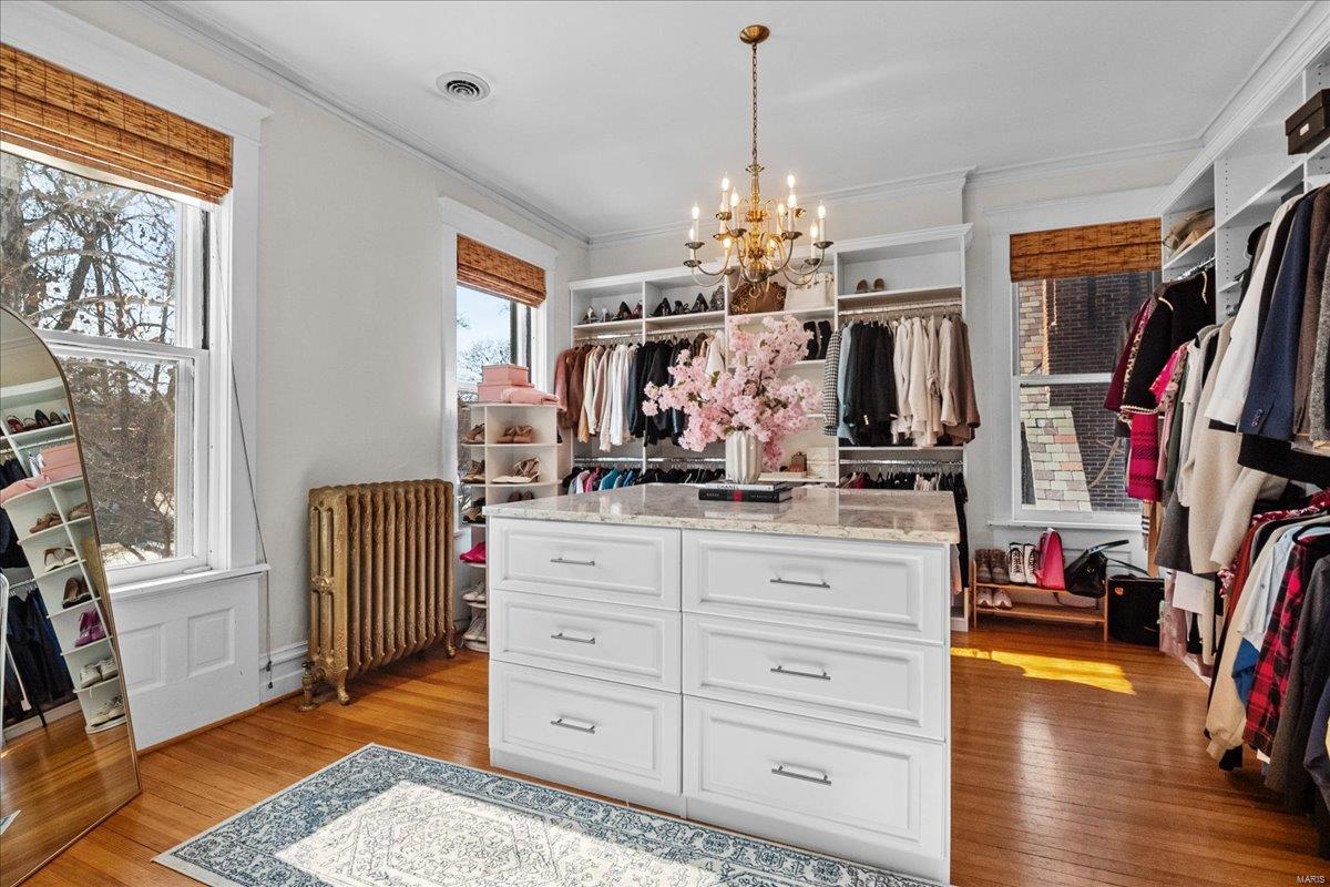 Shaws Flora Blvd - Residential