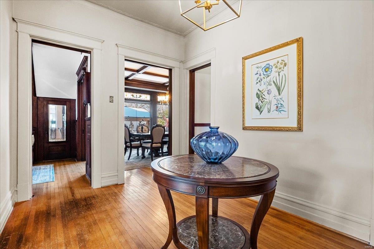 Shaws Flora Blvd - Residential