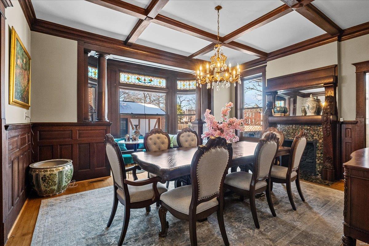 Shaws Flora Blvd - Residential