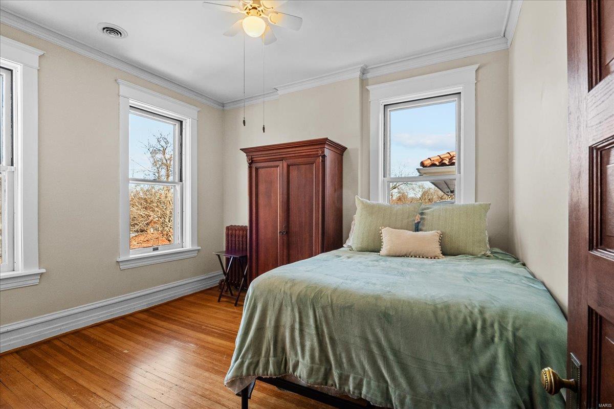 Shaws Flora Blvd - Residential