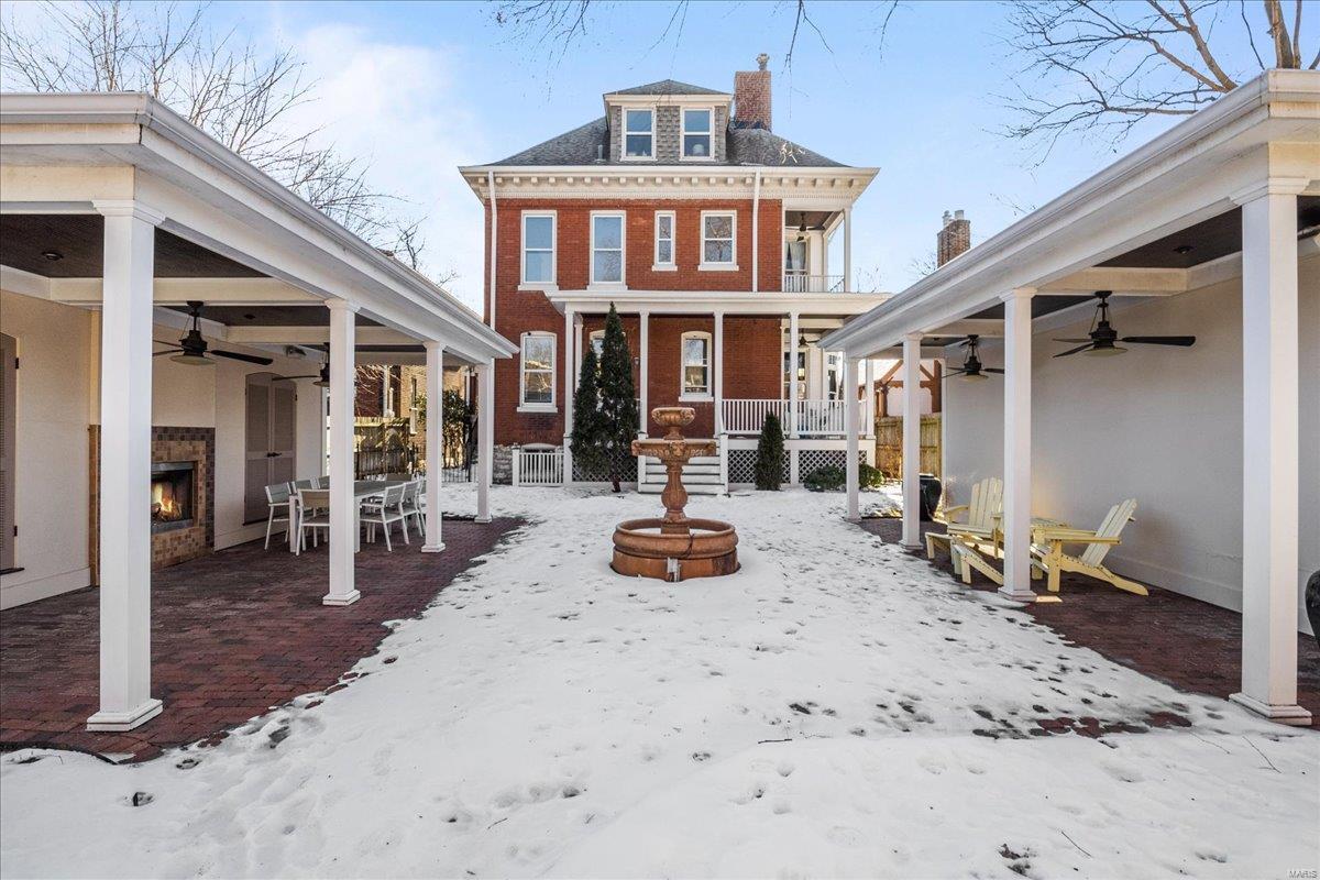 Shaws Flora Blvd - Residential