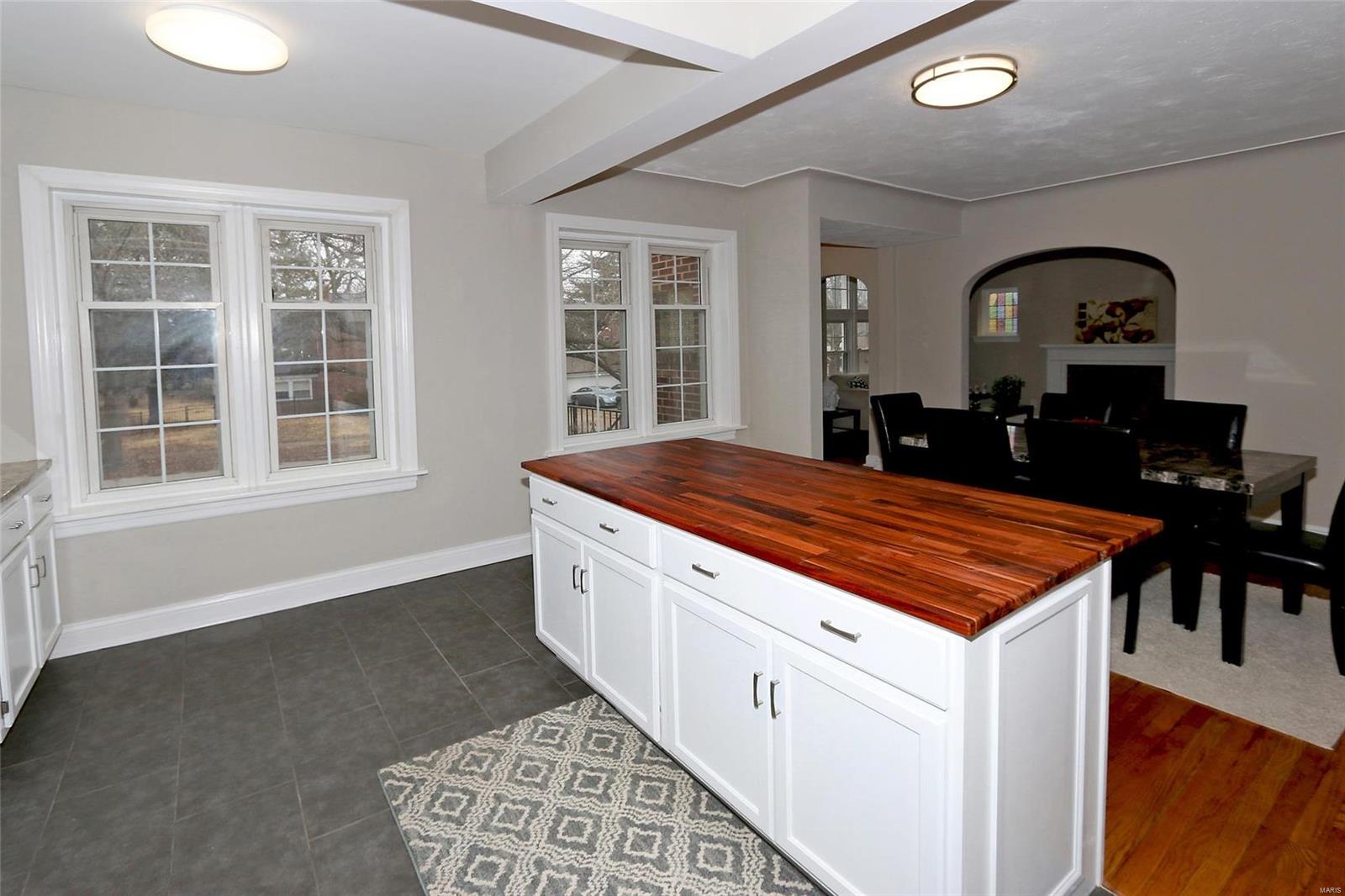 Country Club Add To Normandy Park 2 - Residential