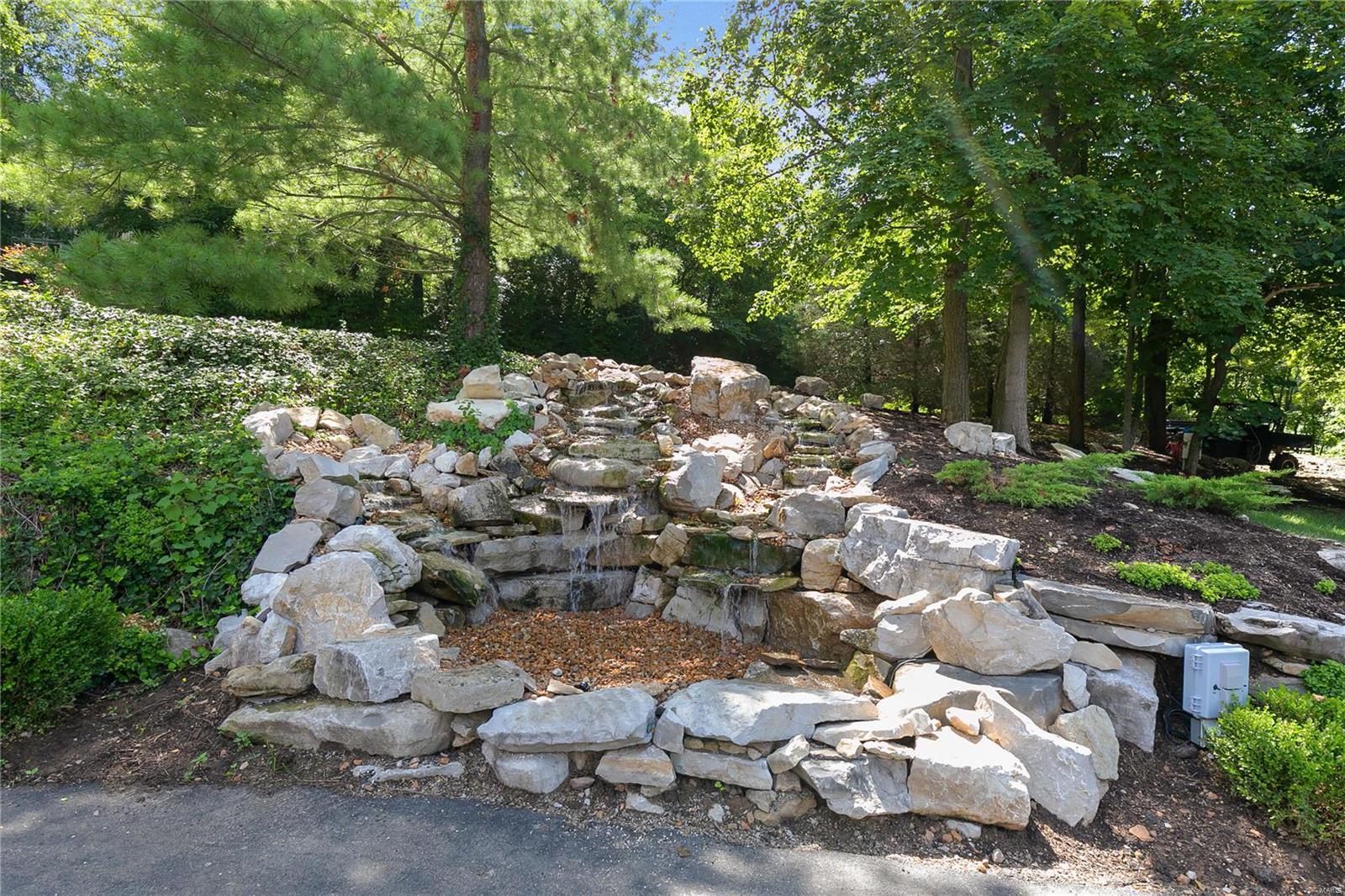 Carverview Manor - Residential