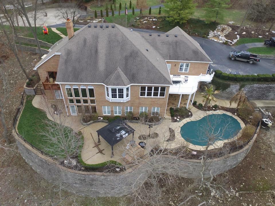 Carverview Manor - Residential