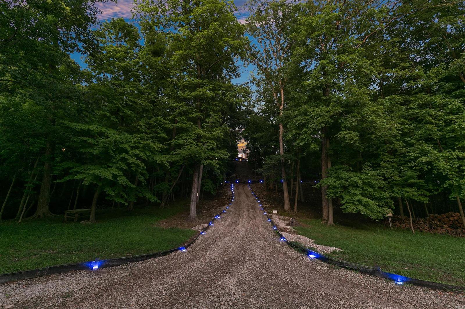 Carverview Manor - Residential