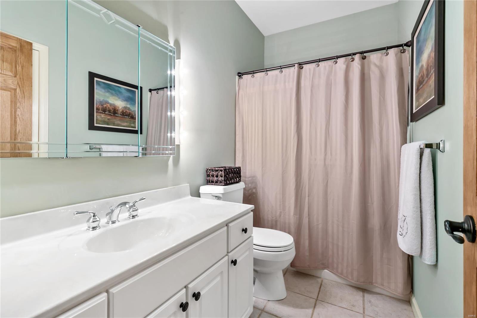 Carverview Manor - Residential