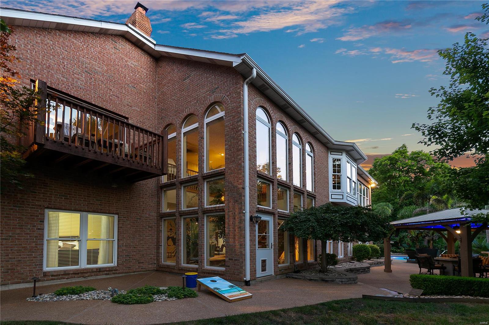 Carverview Manor - Residential