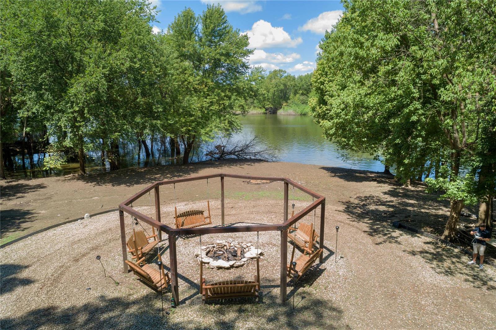 Carverview Manor - Residential