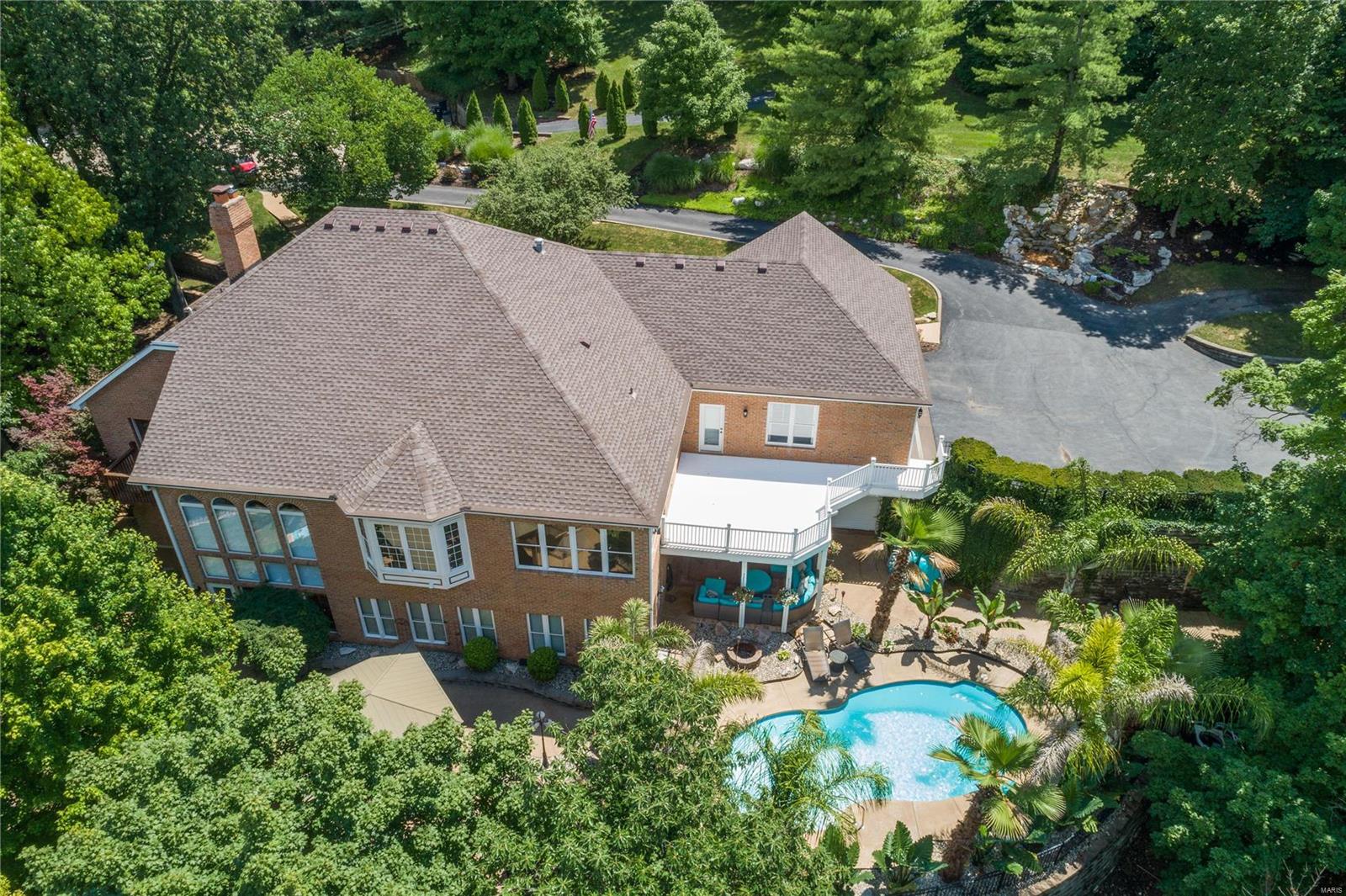 Carverview Manor - Residential