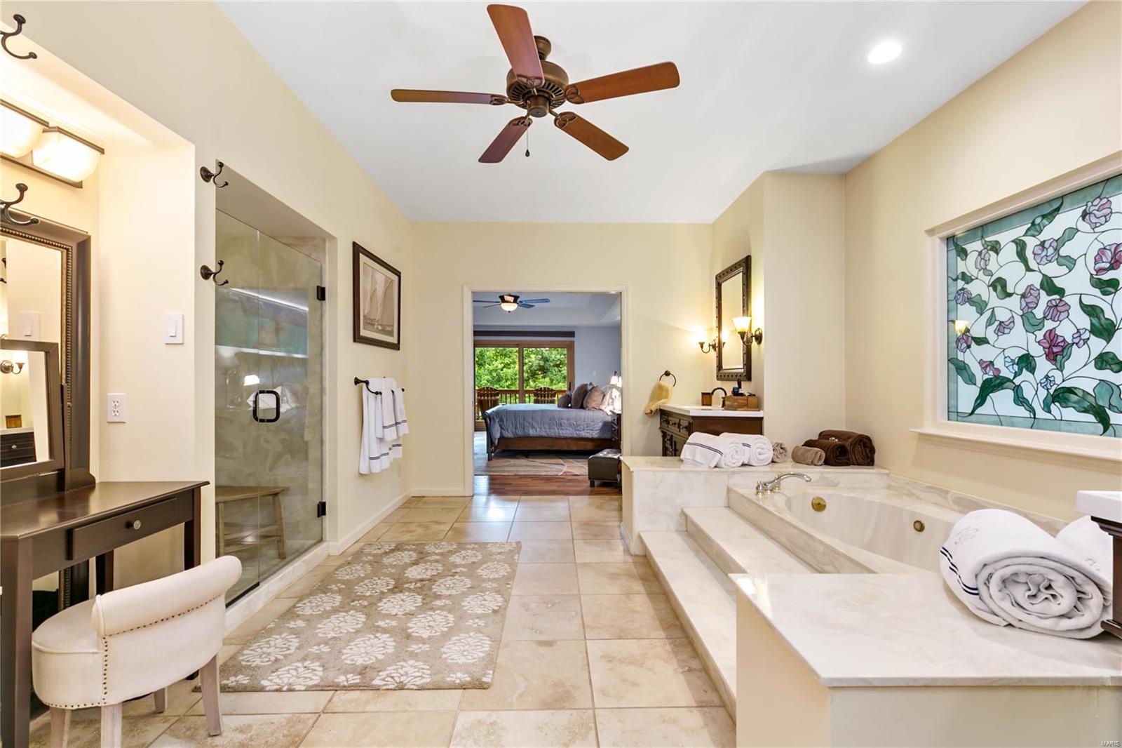 Carverview Manor - Residential