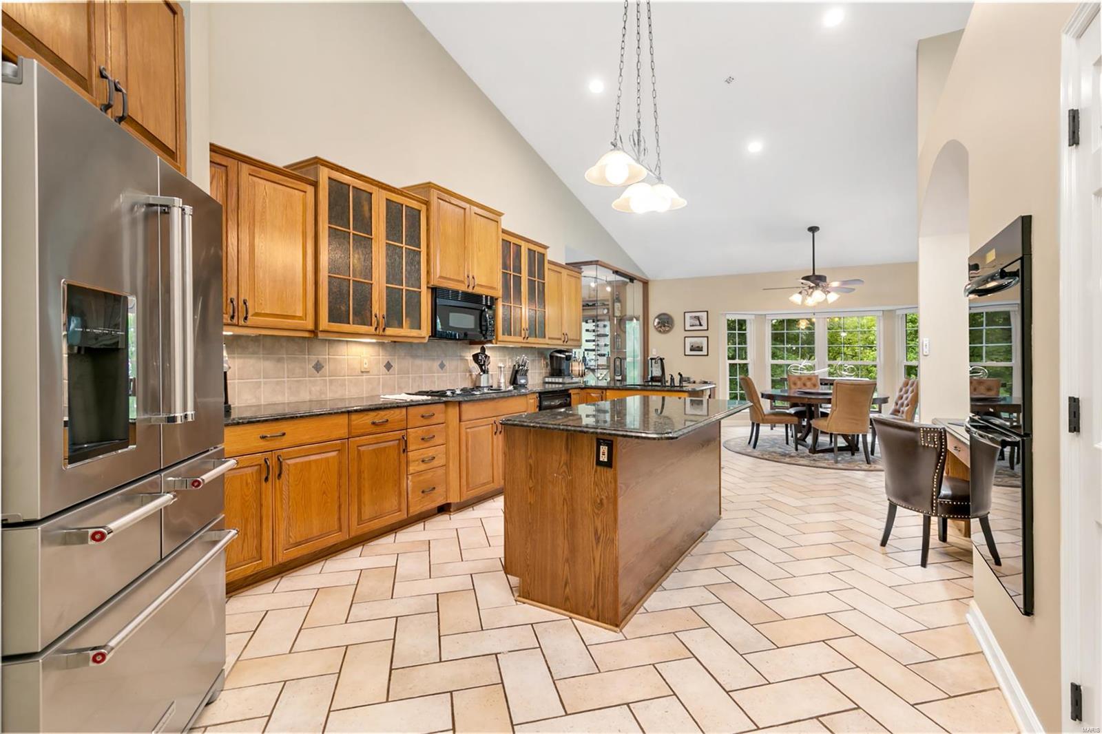 Carverview Manor - Residential